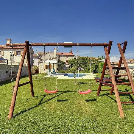 Orbanici Holiday home *