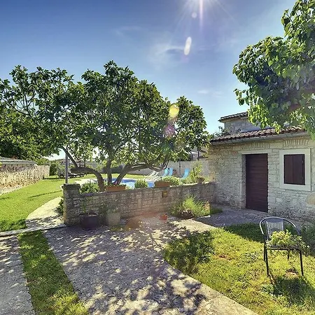 Orbanici Holiday home